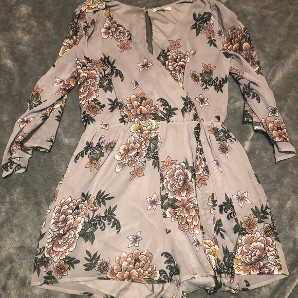 Pants - Flowery Romper